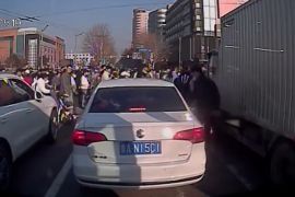 交驾驶员为救护车“喊”出生命通道