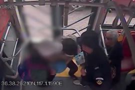 爱心市民献血导致低血糖晕倒，公交司机紧急救助