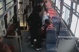 乘客突然晕倒，公交车秒变救护车紧急送医