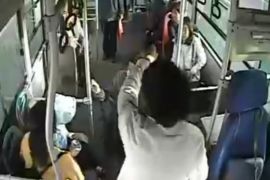 乘客车上晕倒，驾驶员紧急救助