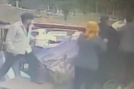 货车侧翻，济南公交驾驶员乘客齐救援