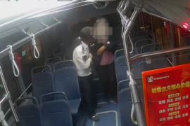 老人乘车迷路 驾驶员助其归家