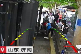 暖心护航！公交驾驶员助力轮椅乘客出行 #济南公交 #正能量